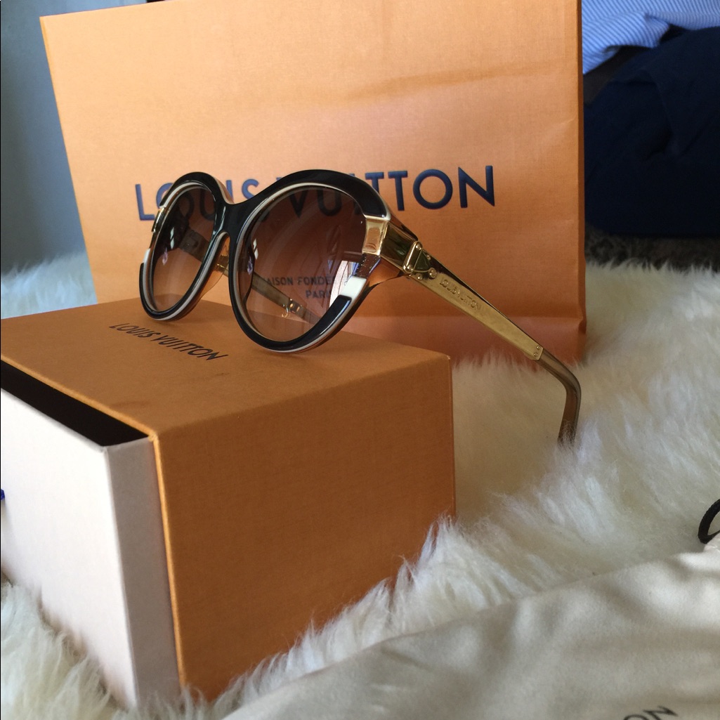 Louis Vuitton Sunglasses Great Gift